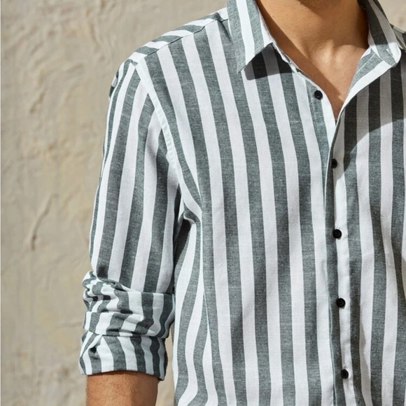 SHEIN striped button down shirt - Picture 4 of 7
